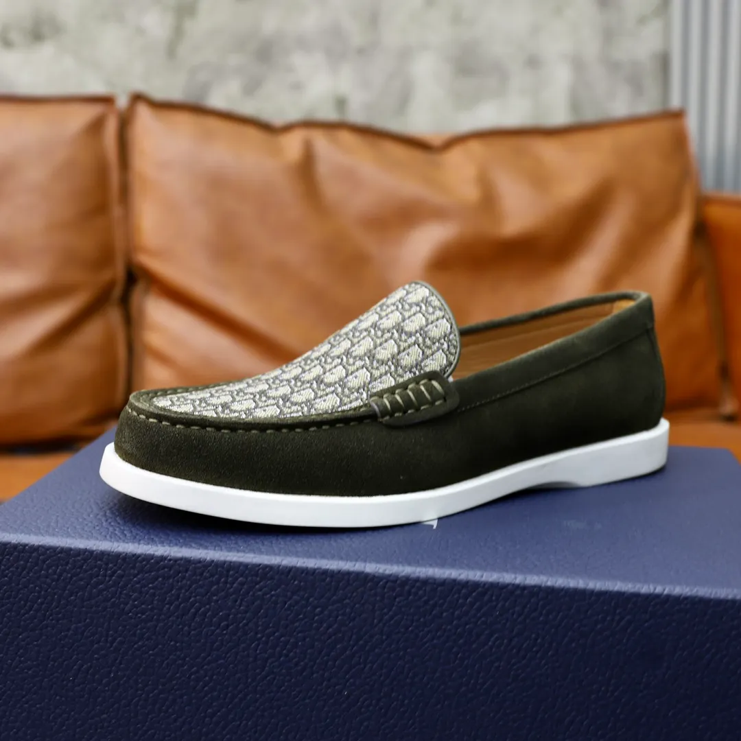 Ex-factory price: 540🙅‍♂️🙅‍♂️🙅‍♂️ Brand: Dior DIOR Standard code: Men's code 38/44 (45 can be customized) Grade: Same as the official website Material: Original cowhide stitching, cowhide lining, original TPU wear-resistant soft outsole Style categories: Leisure and sports version, footwear for driving, young fashion, European and American trends, British style Color: actual picture color